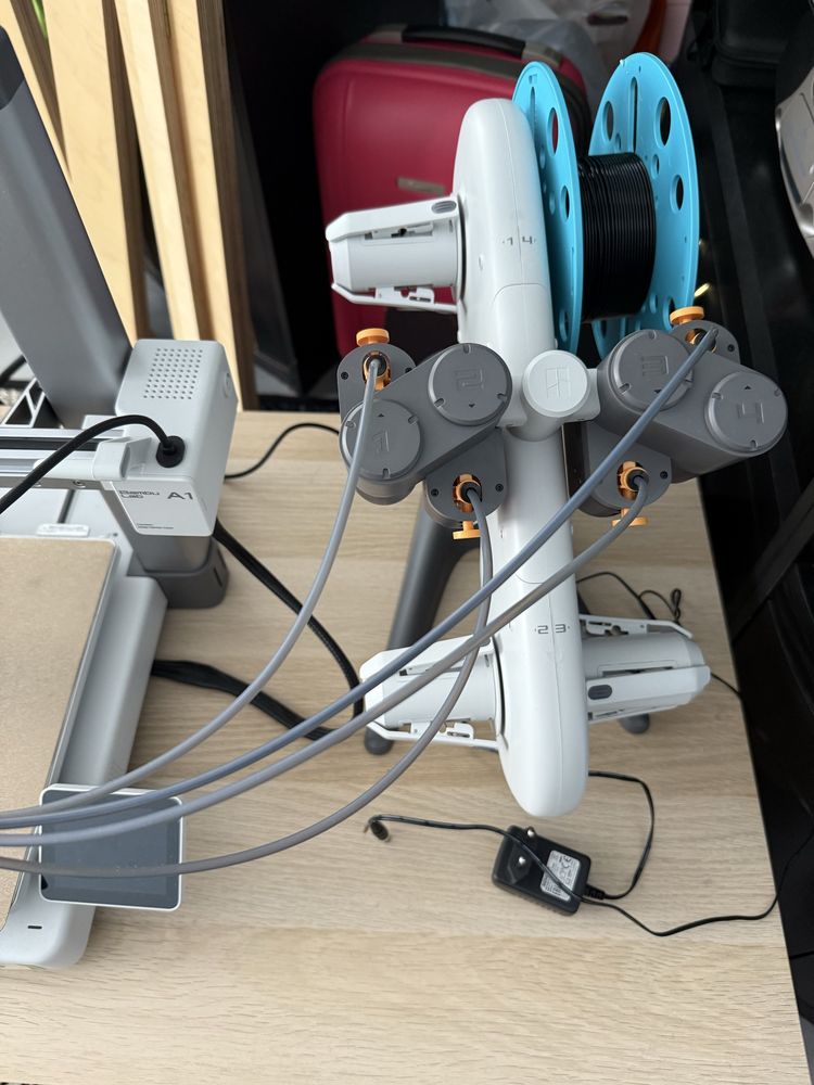 3D принтер BambuLab и AMS