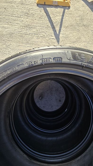 225/45/R21 Michelin