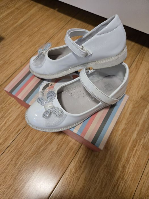 Детски официални обувки