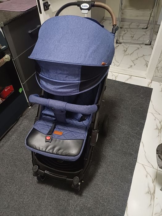 Продаётся чемодан коляска, Кидило