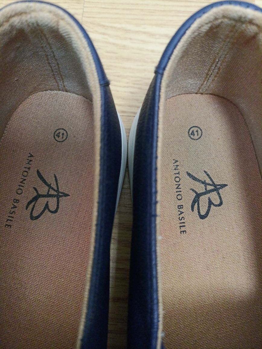 Vând espadrile bărbați