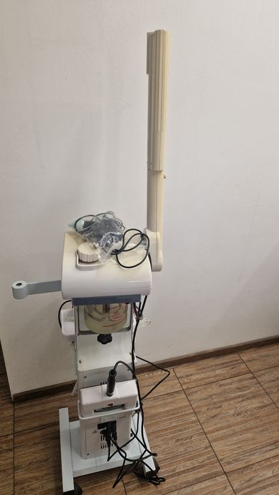 Vând combina cosmetica