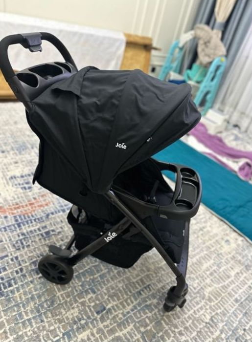 Коляска детская Joie Muze
