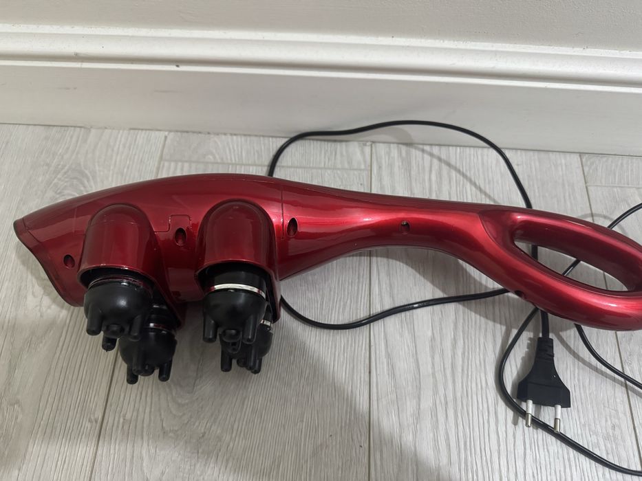 Массажер с 4 насадками.