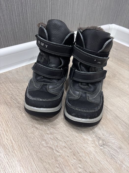 Продам зимние сапоги котофей