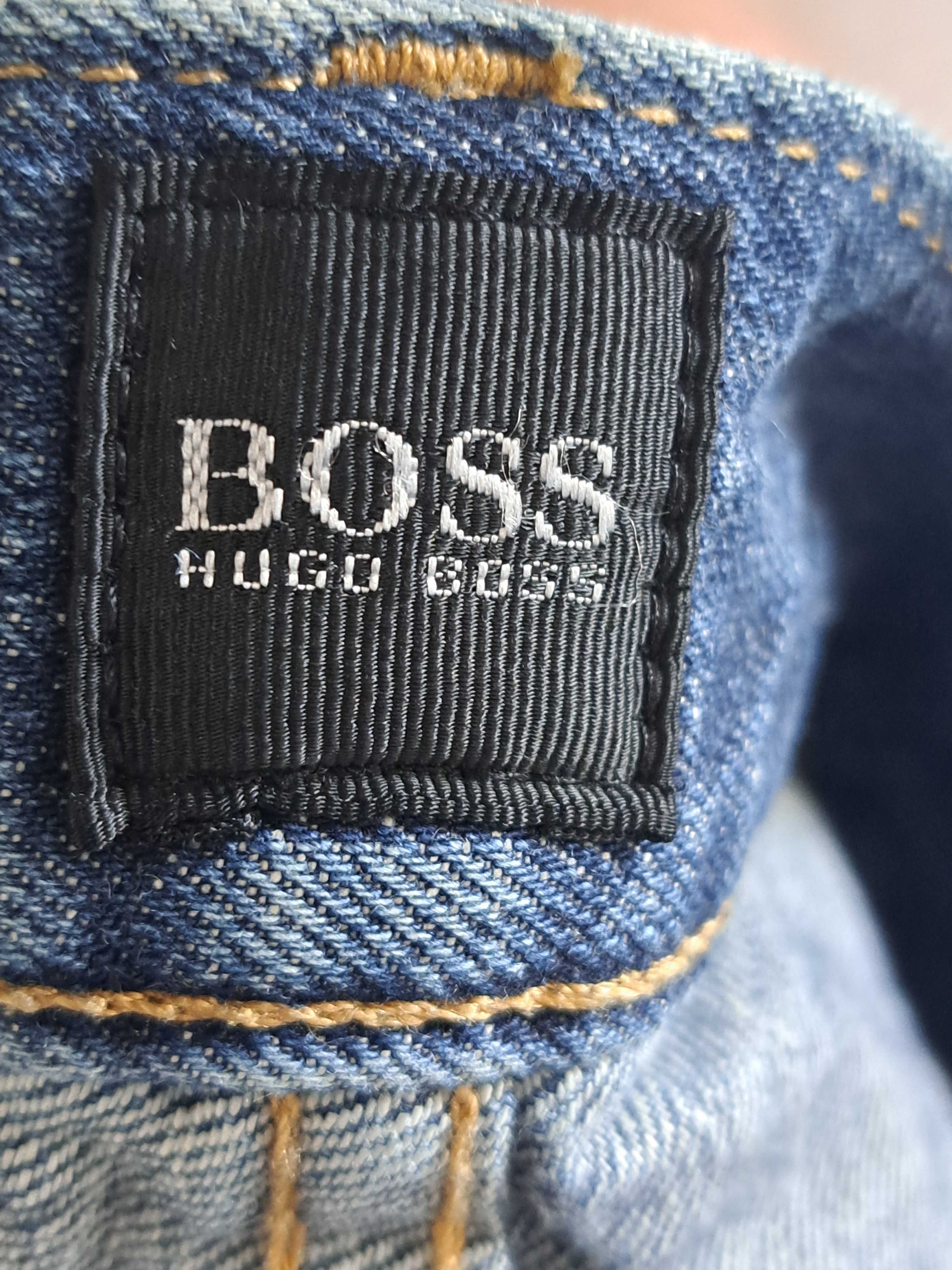 Мъжки дънки Hugo Boss