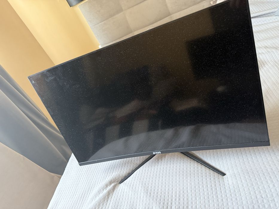 Монитор новый в коробке 32 диагонали