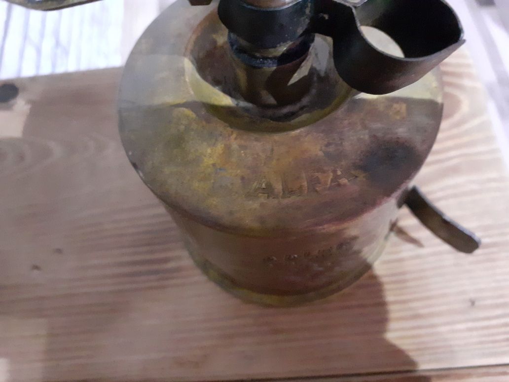 Pompa de benzina ADLER/ALFA (alamă),veche