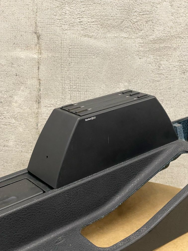 CD Holder за BMW e36 поставка за дискове бмв е36