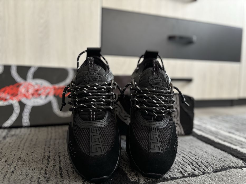 Versace Chain Reaction