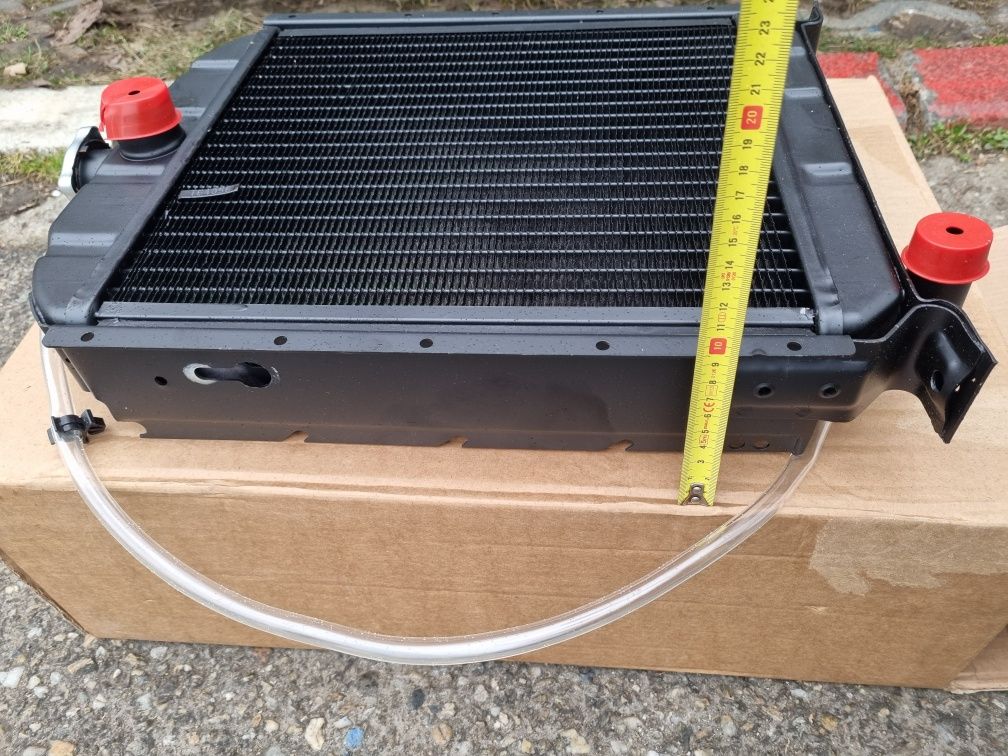 Radiator apa racire tractor Fiat 211, 215 , 4 randuri de celule ,cupru