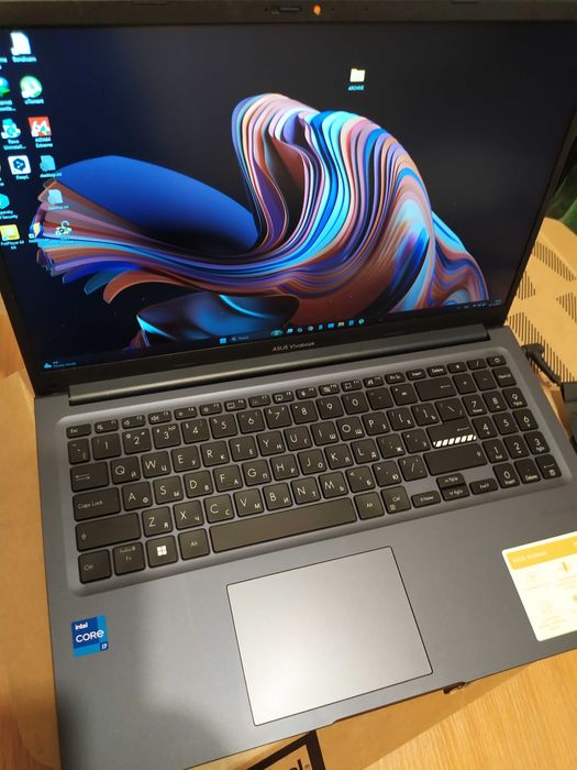 Ноутбук ASUS VivoBook 15/Core i7-12700H/24GB/512G в хорошем состоянии