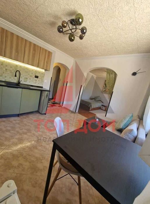 Дава се под наем Двустаен апартамент в Варна, м-т Траката - 55 кв.м за 448.8 € - Снимка #1