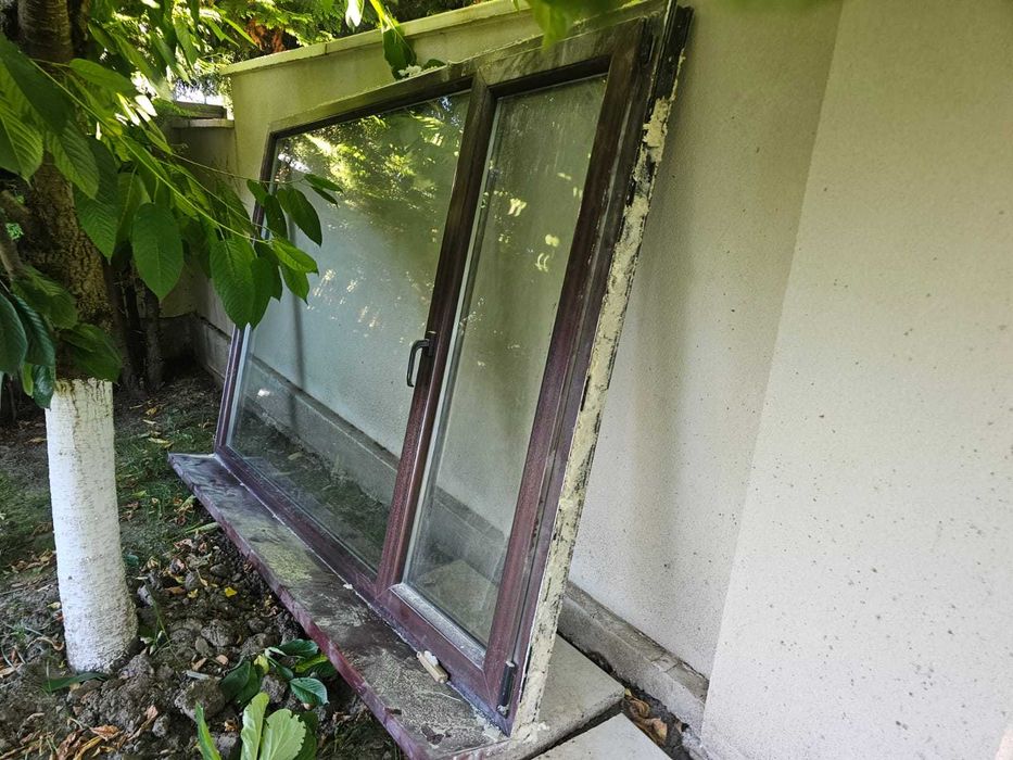 Uși și geam termopan