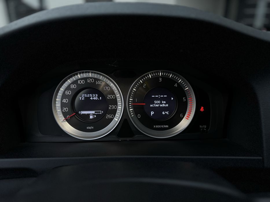 Volvo S60 - D2 - 1.6 Diesel - Automata - berlina - Cash sau Rate