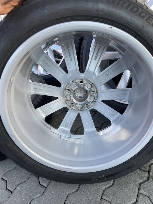 Jante de aluminiu originale Audi R20 cu cauciucuri de iarna