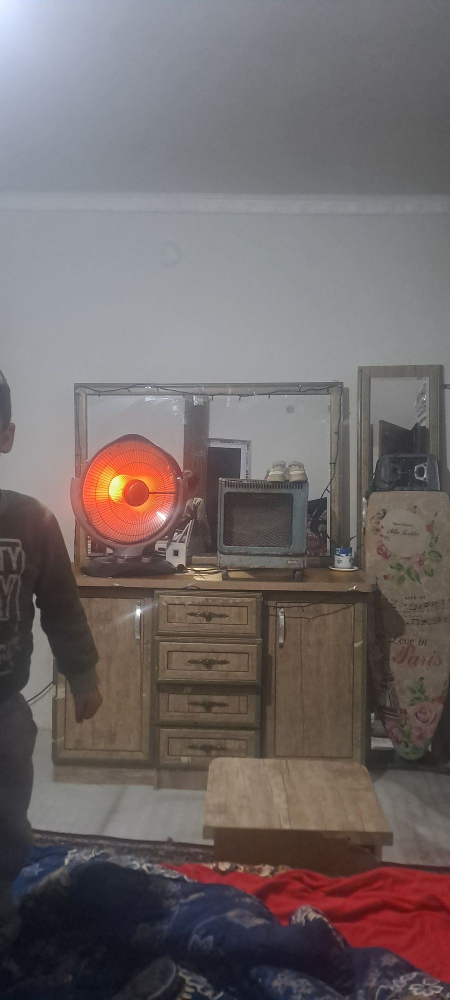 Trimo bn shkaf sotiladi