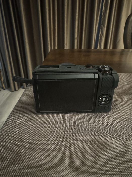 Canon G7 X Mark III Vlogger Kit с гаранция