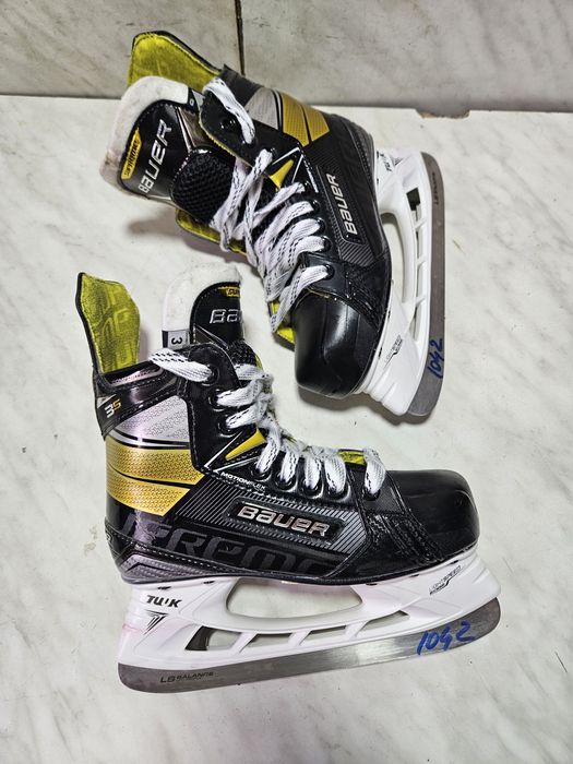 Patine 1042 hochei hockey Bauer Supreme 3S  marime 35-36 (23 cm) impec