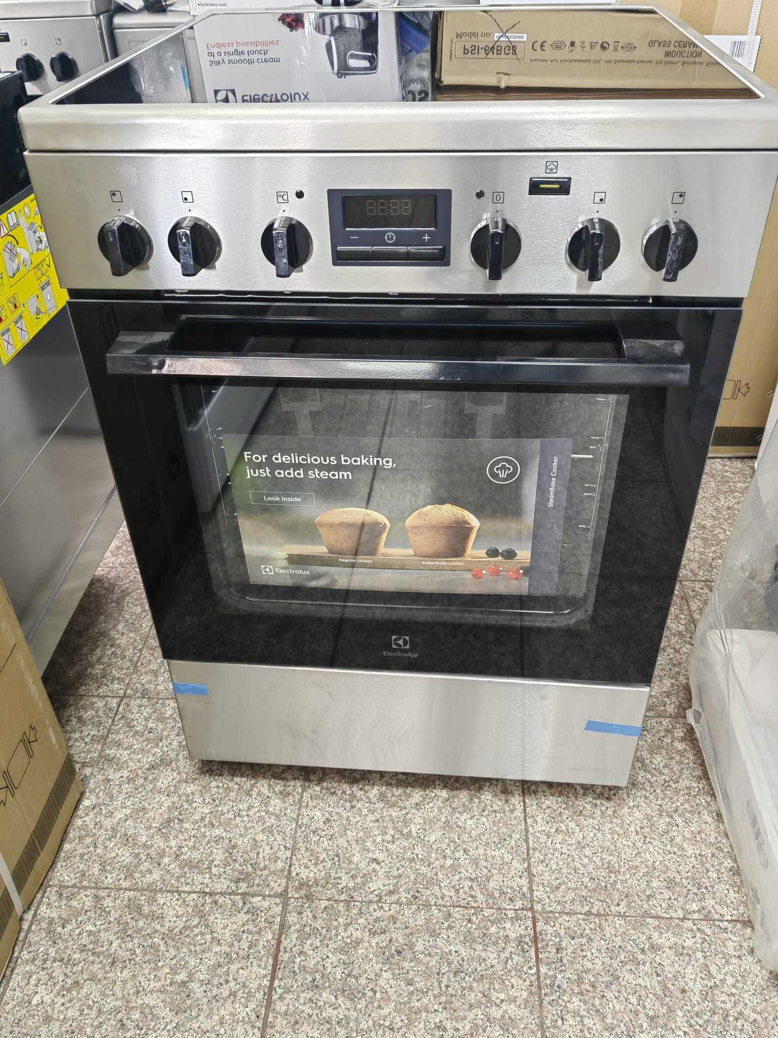 Aragaz nou resigilat ELECTROLUX Steambake LKR664100X-Autocuratare