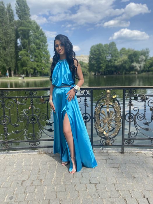 Vand rochie de ocazie