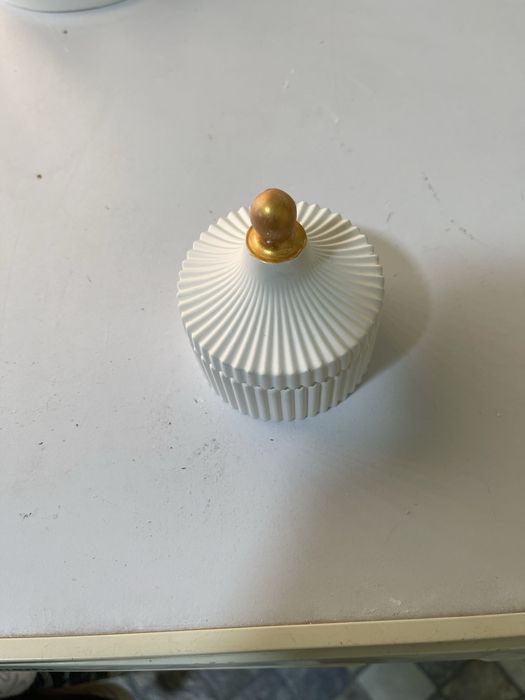 Продам гипсовые украшения для дома