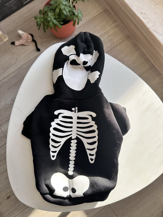 Дрехи за котки отлично състояние