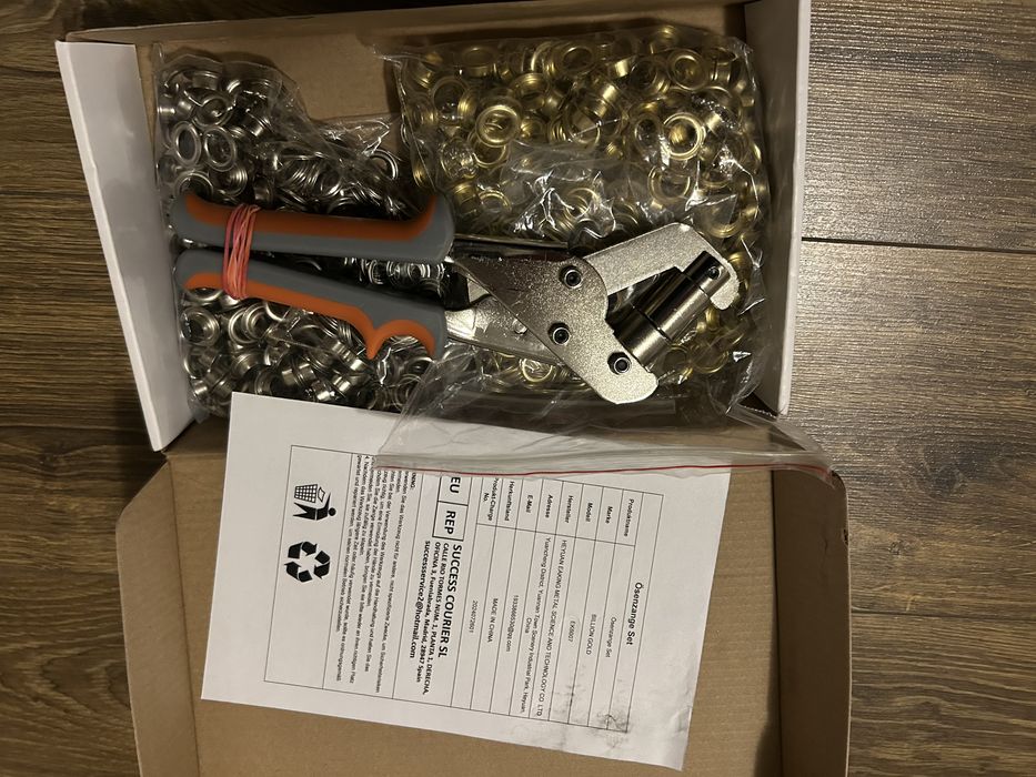 Set pt capse si inele gen prelata.