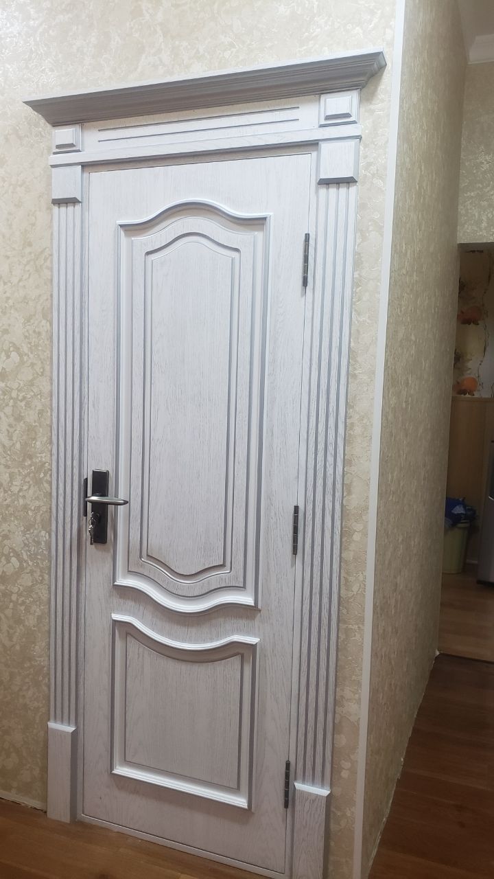 Продаётся 4 комнатная кв в центре города на Навои