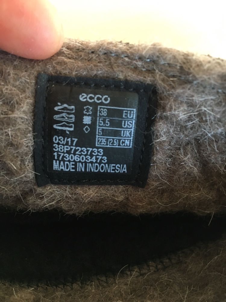 Vând cizme Ecco(38)goretex.