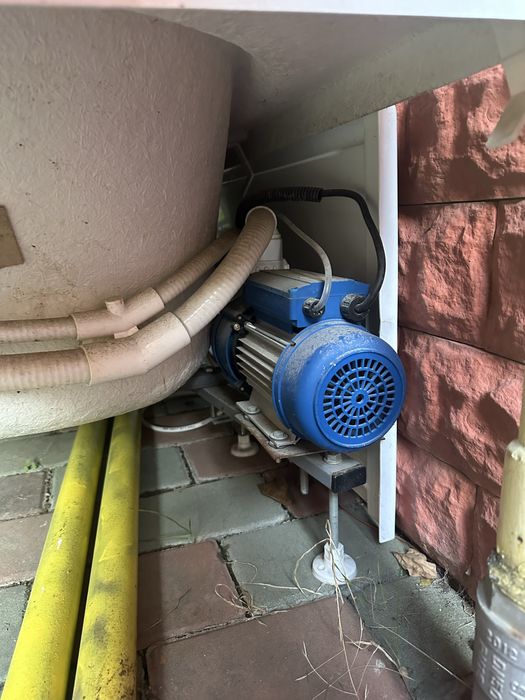 Cada cu hidromasaj in stare perfecta de functionare si estetic.