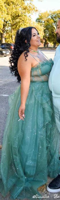 Ментово зелена официална рокля