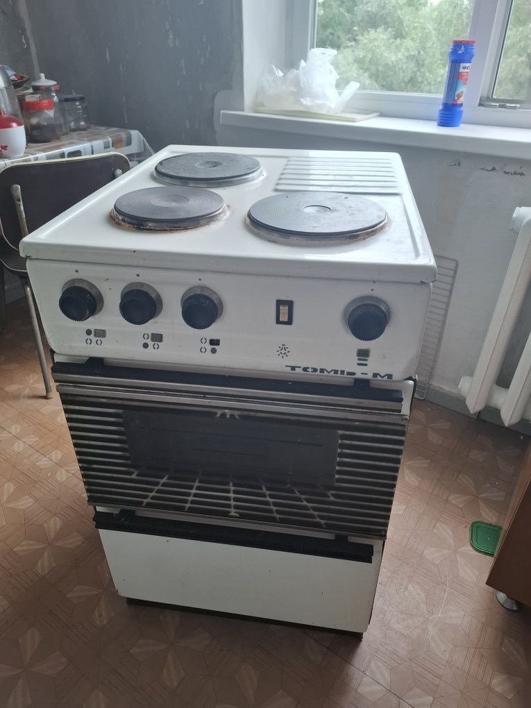 Продам Эл.Плиту.