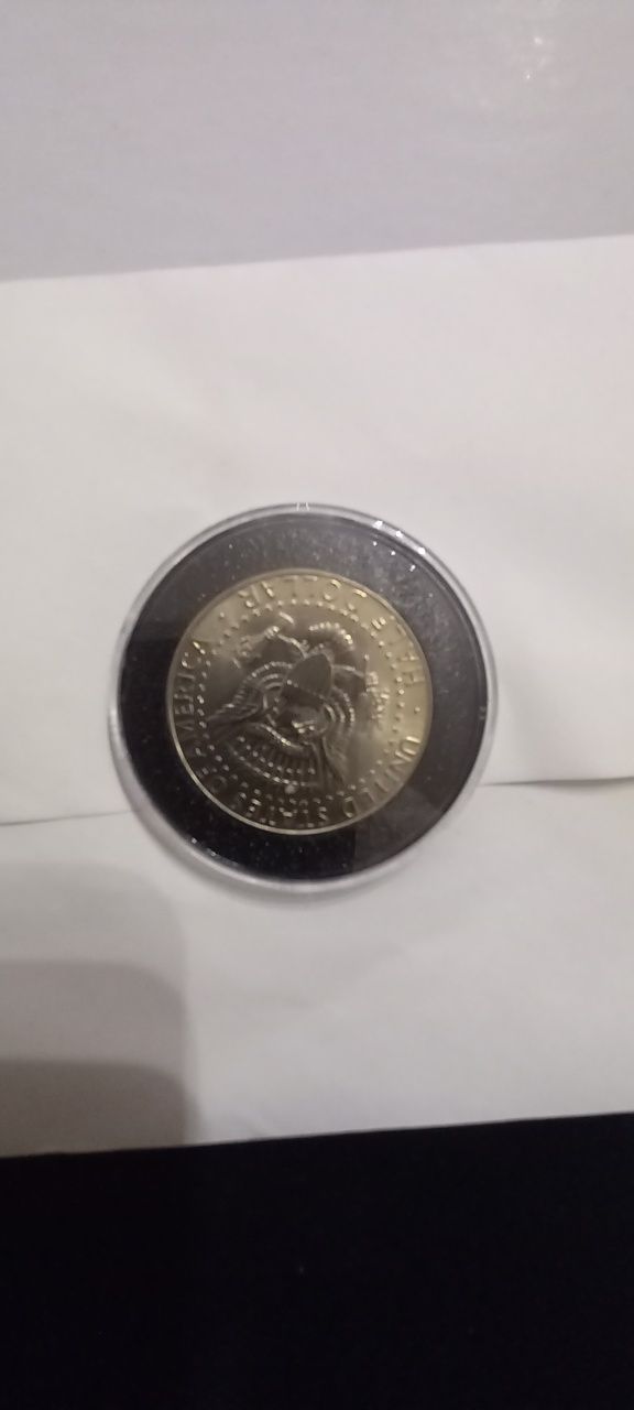 Юбилейна монета Елвис Пресли