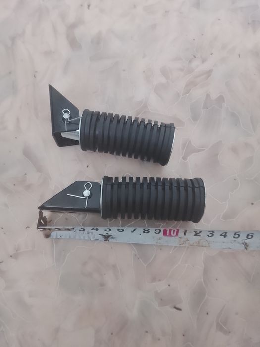 Продам две ножки на скутер,мопед, велосипед