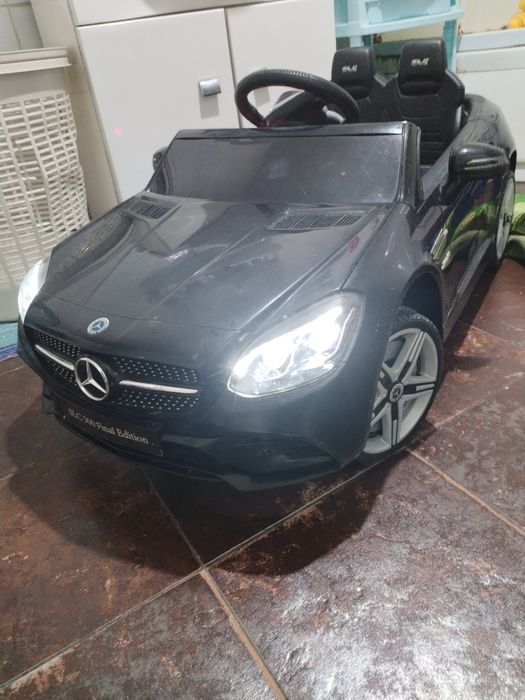 Mașinuță electrica pentru copii