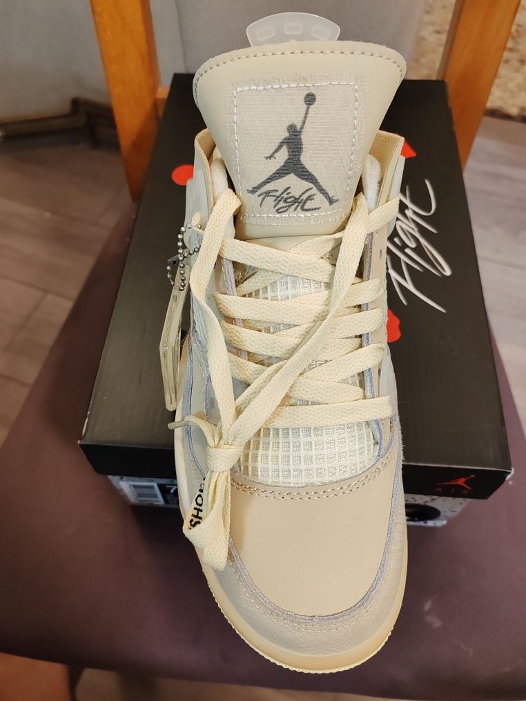Jordan 4 retro.,.