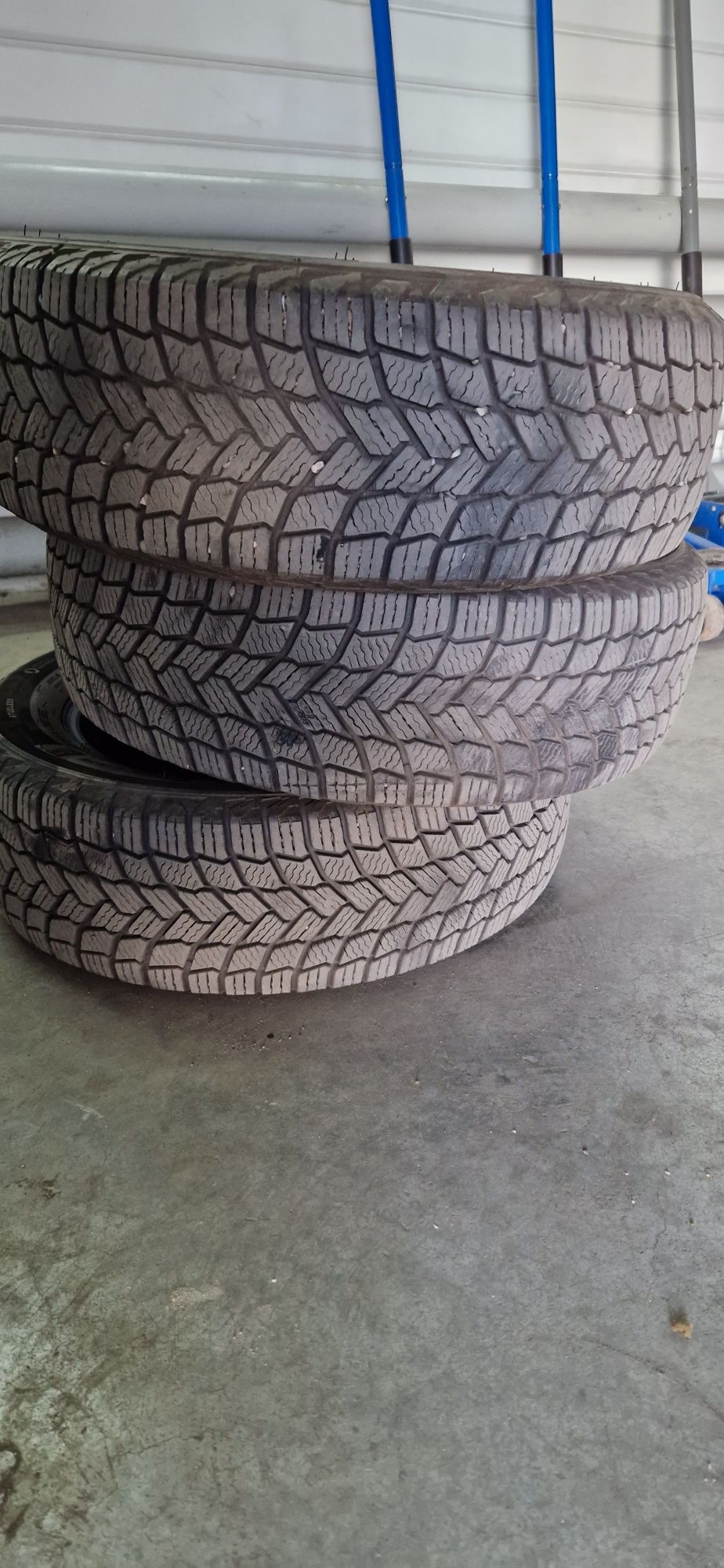 Комплект зимних шин MICHELIN X-Ice Snow 185/65 R15