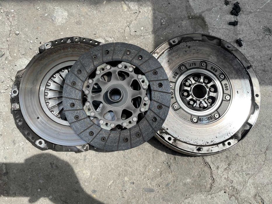 Volanta masa dubla + Kit ambreiaj Ford Galaxy / S-Max 1.8 TDCI