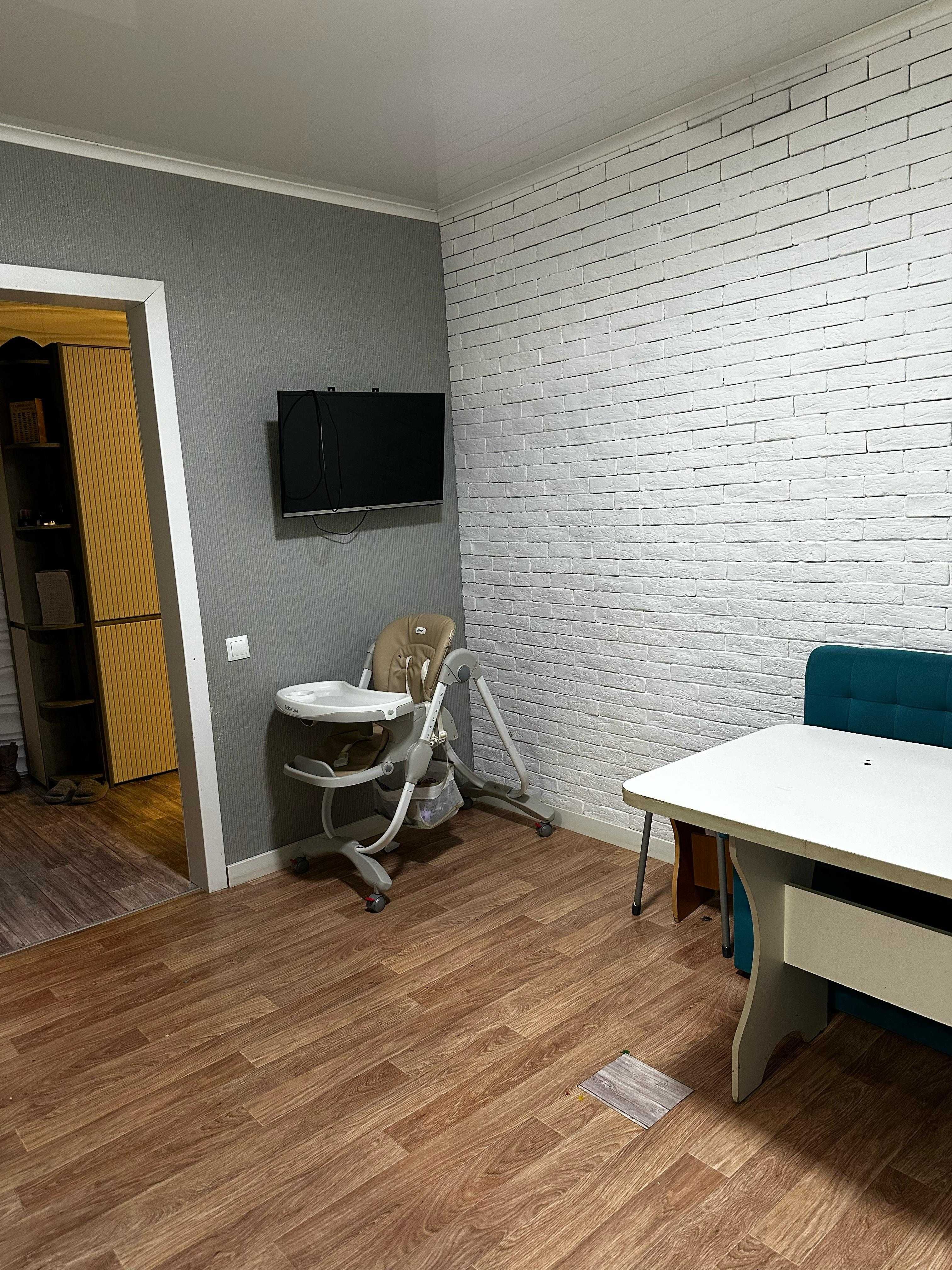 Продается полноценная 3 комн квартира на Сулейменова,12б