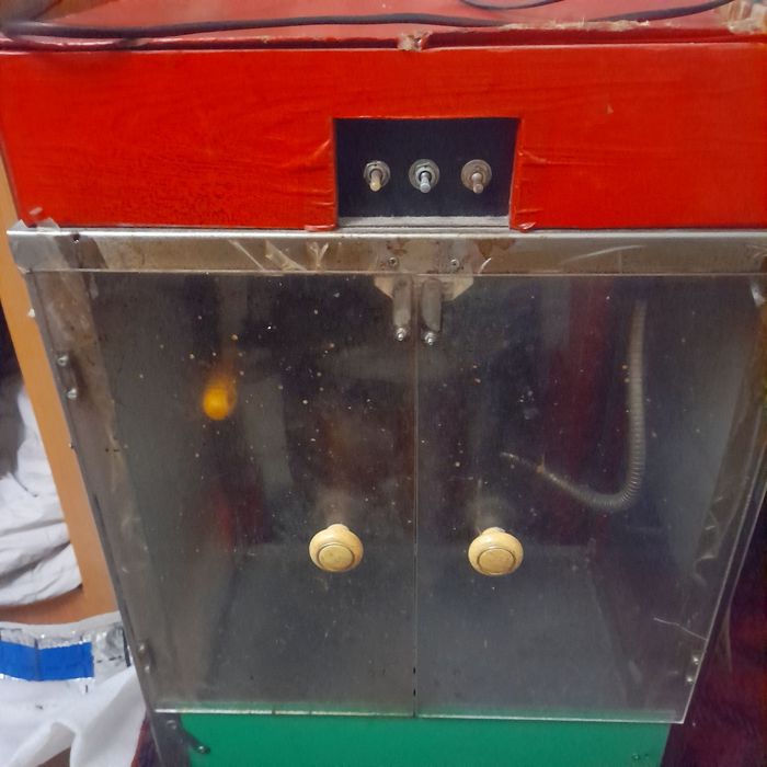 Toster.  2 ta Popcorn aparat sotiladi