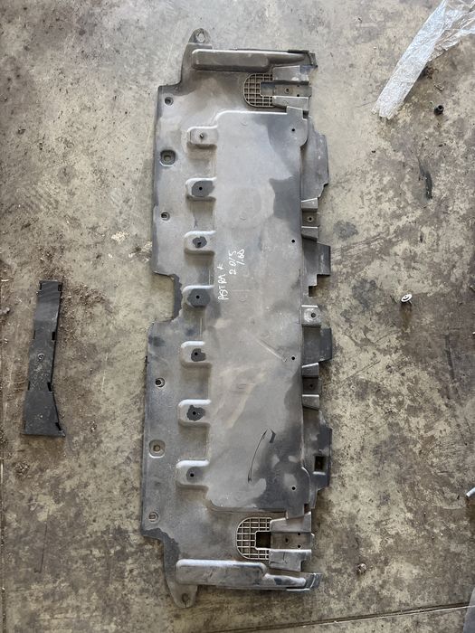 scut motor plastic opel astra k 1.6 motorina 2018