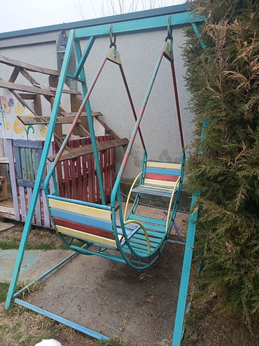 Продаються качели железные
