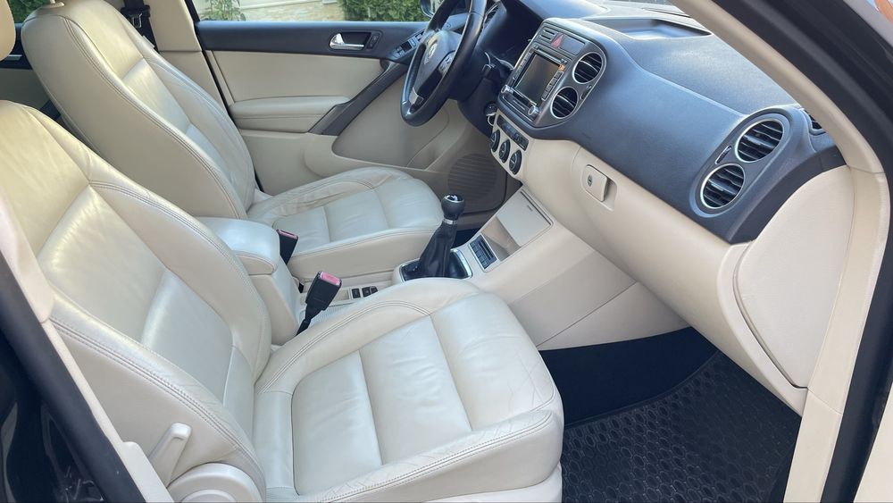 VW Tiguan,2.0tdi,Piele crem,4x4,euro5*Garantie*Rate*