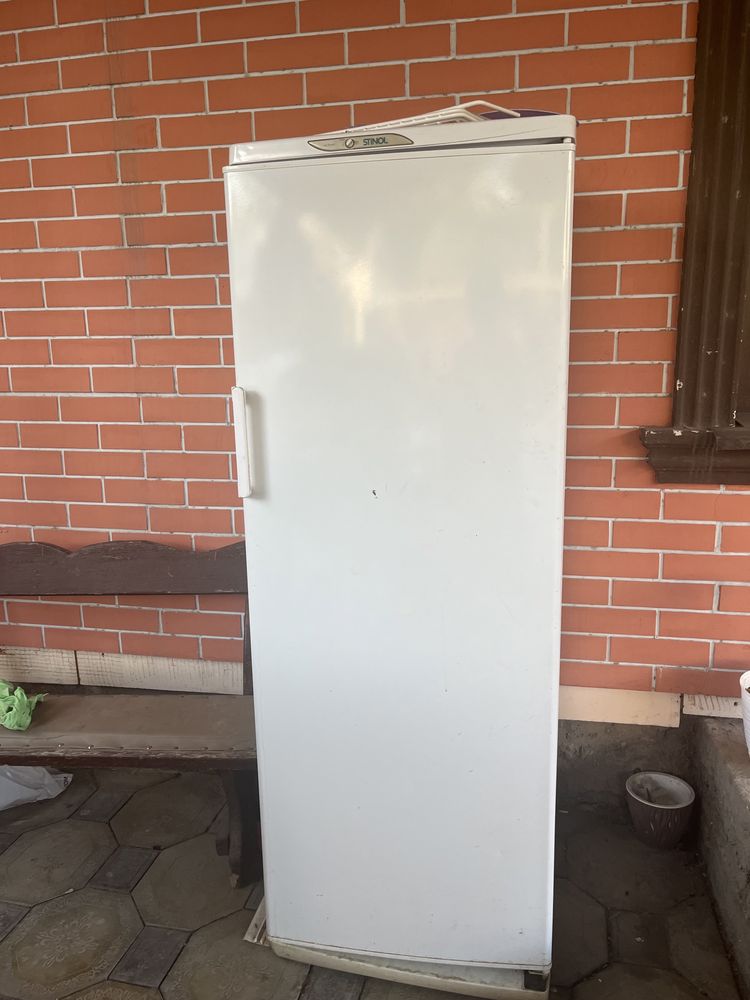 Продам морозильник