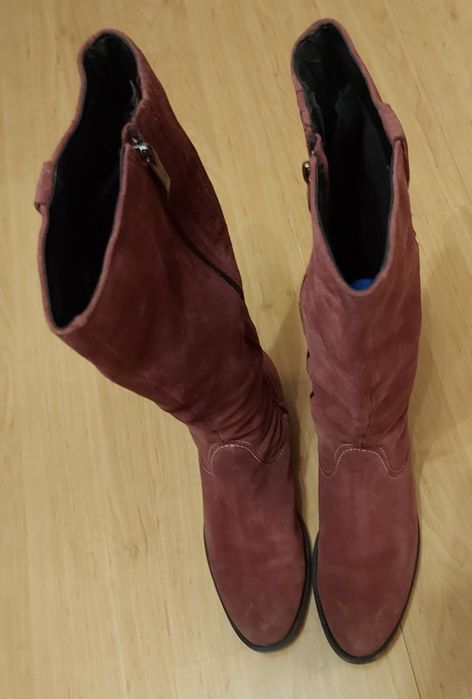 Високи дамски ботуши от естествен велур тъмно червени