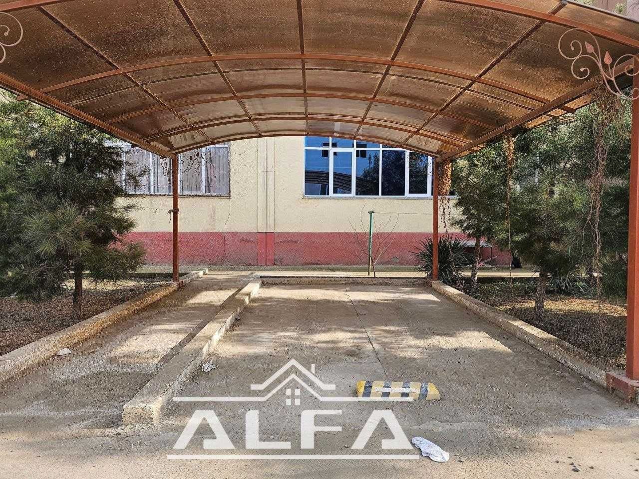 4 xonali 130m² 2-qavat.
