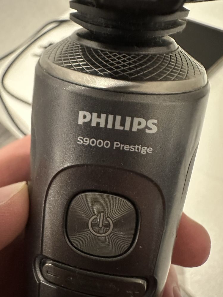 Самобръсначка PHILIPS S9000 PRESTIGE