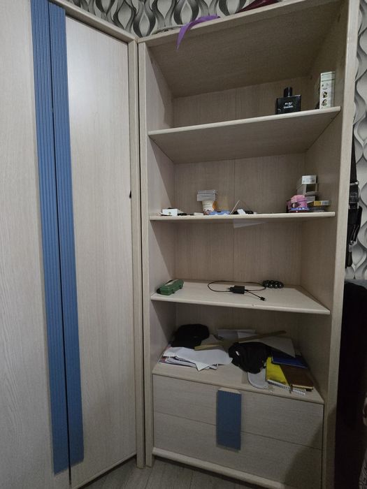 Шифонеры шкафы  стол компьютерный