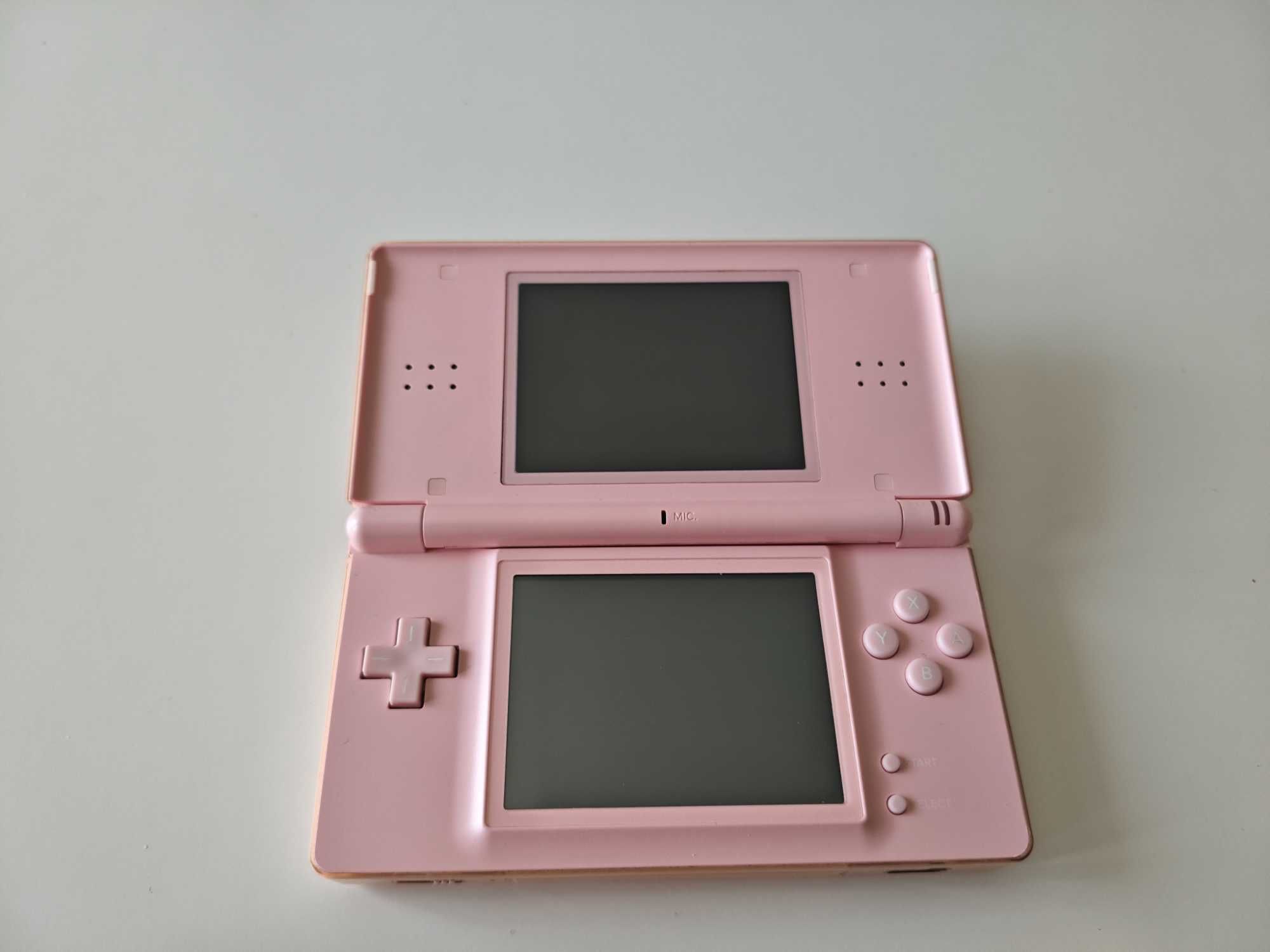 Nintendo DS Lite - Качени много игри